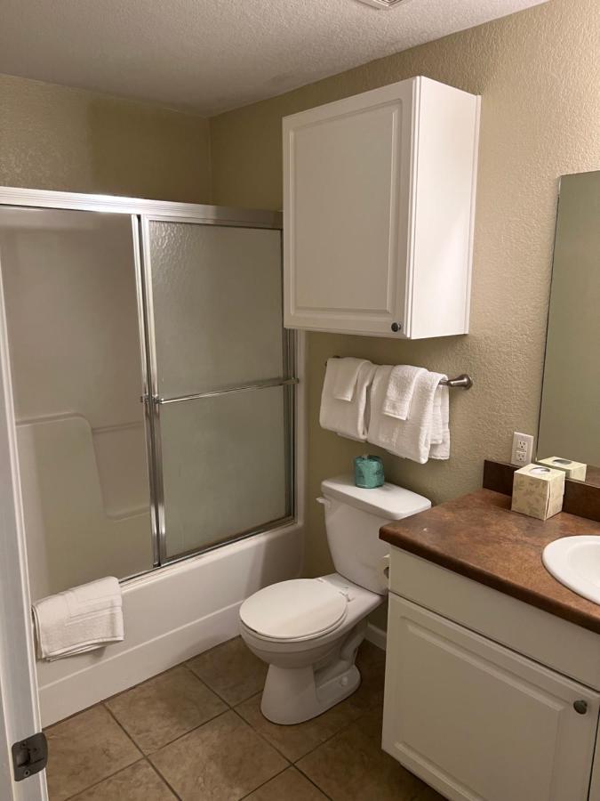 Washburn Hotel Suites Topeka Esterno foto